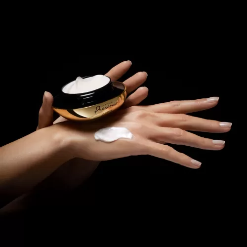 Clarins Tagespflege^Precious La Creme - Gesichtscreme Fur Neue Vitalitat